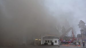 Yle Nyheter Östnyland video: Dramatisk brand vid Euromaster i Borgå (S): 24.10.2016 14.04