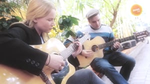 Kansainvälinen popduuo, joka kirjoittaa hempeilymusiikkia kivusta. Mitä?