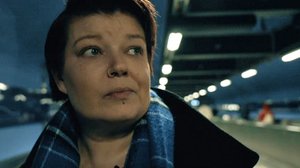 Äidit väkivallan varjossa