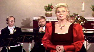 Varpunen jouluaamuna