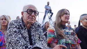 Professori korkkareissa