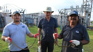 Martin Clunes saarimatkoilla