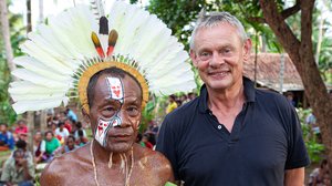 Martin Clunes saarimatkoilla