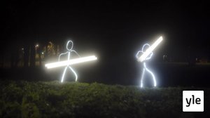 Valoukot-teoksen hahmot tanssivat, vaikka valofestivaali peruttiin: 12.11.2020 17.16