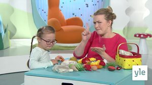 Susanna ja Säde täyttävät eväskoria: 18.12.2020 08.00