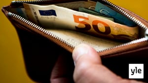 Mitä parempi palkka, sitä haluttomampia siitä ollaan kertomaan muille: 02.02.2021 11.12