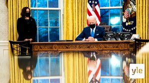 Biden ja Harris puhuvat ulkoministeriön työntekijöille: 04.02.2021 20.59