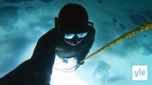 Hurjat sukeltajat menevät jään alla ilman happilaitteita: 18.02.2021 11.40