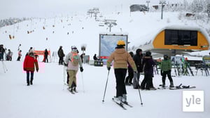 Tältä näyttää Levillä nyt: etelän hiihtolomalaiset saapuivat Lappiin: 22.02.2021 15.13