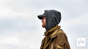 Muotisuunnittelija käytti oljista tehtyä kangasta uuteen mallistoonsa: 23.02.2021 09.15