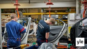Autotehtaan väki vaihtuu tiuhaan, kun nuoret uupuvat liukuhihnalle: 24.03.2021 11.18