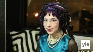 Kielikysymyksiä kuten kääntäminen, ääntäminen ja kiroilu mm. Sofi Oksasen seurassa: 29.03.2021 21.00