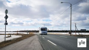 Kiirastorstain menoliikenne tunturikeskuksiin vilkastuu - seuraamme tilannetta Rovaniemellä: 01.04.2021 16.23