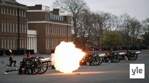 Britanniassa ammutaan kunnialaukauksia prinssi Philipin muistoksi: 10.04.2021 14.51