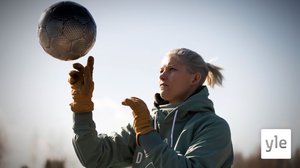 Kävelykyky meni ja futisunelma mureni - mutta Heidi Foxell löysi tiensä takaisin: 17.04.2021 00.01