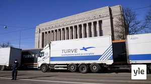 Turveyrittäjien mielenilmaus eduskuntatalolla: 30.04.2021 09.08
