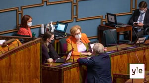 Eduskunnan täysistunto 14.5.2021: 15.05.2021 04.59