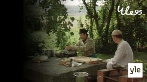 Mäyräpaistin valmistusta  Kolmosen ulkokeittiössä: 21.08.2021 00.01