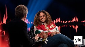 Soultähti Seinabo Sey on palannut esiintymislavalle: 17.09.2021 20.00