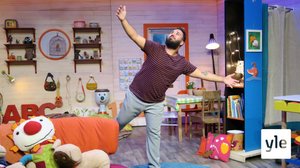 Emil prövar på olika yrken (S): 11.10.2021 06.30