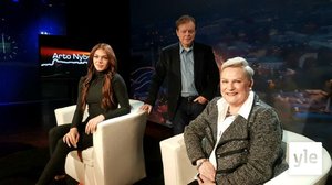 Haastateltavina Tiina Weckström, Jade Nyström ja Claes Olsson.: 24.10.2021 19.30