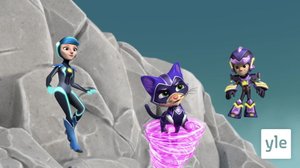 Mahtavat Mahtipennut: Pennut vastaan kolme superpahista (S): 05.12.2021 06.00