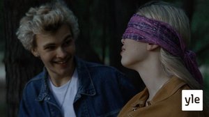 Hymytyttö (12): 10.12.2021 00.01