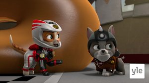 Vauhtipennut: Vauhtia ja vaarallisia donitseja / Vauhtipennut: Pennut pelastavat Kattikoplan (S): 05.03.2022 10.00