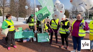 Kunta-alan ensimmäinen lakko sulkee 17 päiväkotia Jyväskylässä – lakkolaiset koolla Jyväskylän Paraatiaukiolla (S): 23.03.2022 12.13
