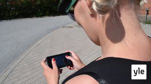 Jalankulkijat ja pyöräilijät toikkaroivat omissa maailmoissaan liikenteessä: 12.09.2019 11.00