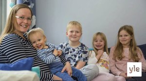 Öisin heräilevien lasten hoito kaatuu usein äidin harteille: 24.10.2019 11.01