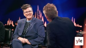 Koomikko Hannah Gadsby Skavlanin vieraana: 25.10.2019 20.00