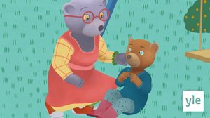 Ruskea pikkukarhu juksaa (S): 02.11.2019 10.00