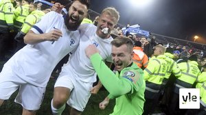 Svenska Yle live: Fotbollshjältarna intar Medborgartorget - vi följer med när publiken tar emot Finlands herrlandslag i fotboll i Helsingfors: 19.11.2019 20.53