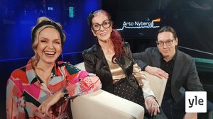 Vieraina Aira Samulin, Anu Sinisalo ja Jussi Jylkkä.: 01.12.2019 19.30
