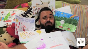 Emil tittar på teckningar (S): 05.03.2020 19.26