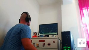 Miikka Krogerus viettää arkeaan kodin sisällä Barcelonassa : 17.04.2020 10.19