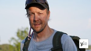 Mikko "Peltsi" Peltola rakentaa poikaskivikoita meritaimenille Vantaanjokeen: 26.05.2020 10.50