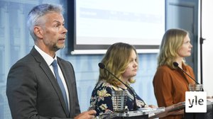 Hallituksen tiedotustilaisuus koronarajoitusten jatkosta: 17.06.2020 19.56