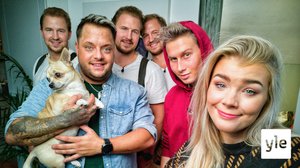 Linus asuu suihkuverhon takana: 01.08.2020 06.00