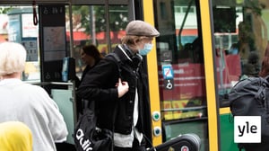 Turku suosittelee kasvomaskien käyttöä joukkoliikenteessä – seuraamme aamuliikennettä, kun koulut alkavat: 12.08.2020 07.58