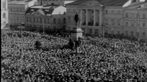 Uusi Kino: Tori portaat kirkko (S): 06.12.2017 23.50