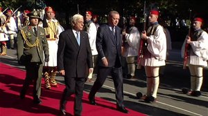 Yle Uutisluokka Triplet: Turkin ja Kreikan presidenteillä historiallinen vierailu: 08.12.2017 13.35