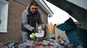 Yle Uutisluokka Triplet: Ruoka-apu helpottaa vähävaraisten perheiden joulua: 11.12.2017 10.51
