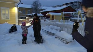 Yle Uutiset Itä-Suomi: Lumi korvaa lelut päiväkodissa (S): 14.12.2017 07.28