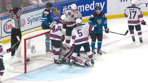 Jääkiekon nuorten MM: USA - FIN: 01.01.2018 10.00