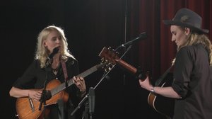 Yksin lavalla: Frida Andersson & Moa Lignell: 07.01.2018 00.01