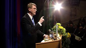 Matti Vanhasen linjapuhe (2005): 15.01.2018 01.55