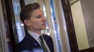 Yle Uutisluokka Triplet: Oikeusministeri Häkkänen kiirehtii tiedustelulakia: 17.01.2018 12.25