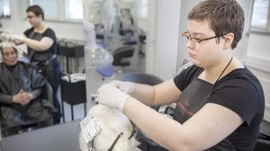 Yle Uutisluokka Triplet: Ammattikouluissa opiskellaan yhä enemmän käytännön töissä: 24.01.2018 11.41